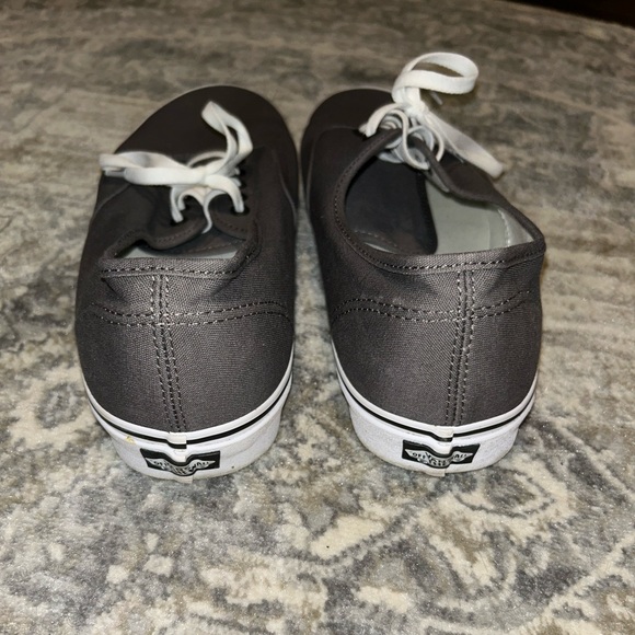 New Grey Vans Core Classic size 13 - Picture 2 of 4